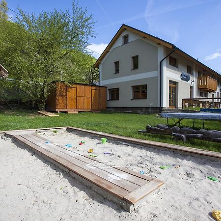 Penzion Krizky Malá Skála Esterno foto
