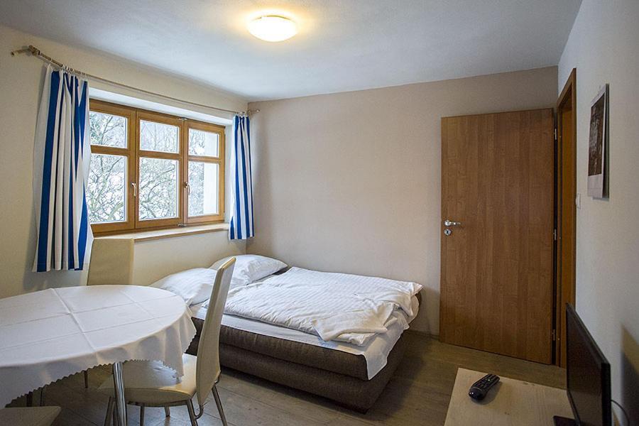 Penzion Krizky Malá Skála Esterno foto